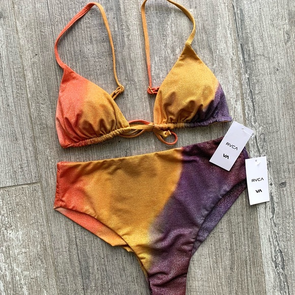🔥🔥RVCA - TRIPPY DANA TRIANGLE HIGH RISE SET🔥🔥 - Picture 3 of 9